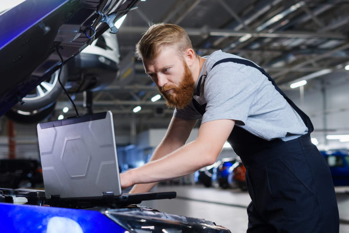 KFZ-Servicetechniker/in (m/w/d)